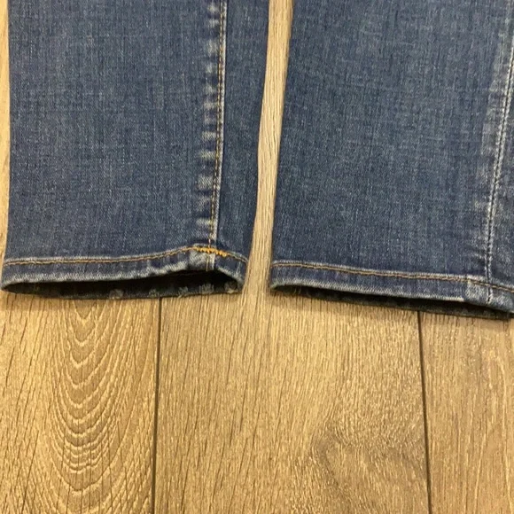 True Religion Jeans - Picture 9 of 10